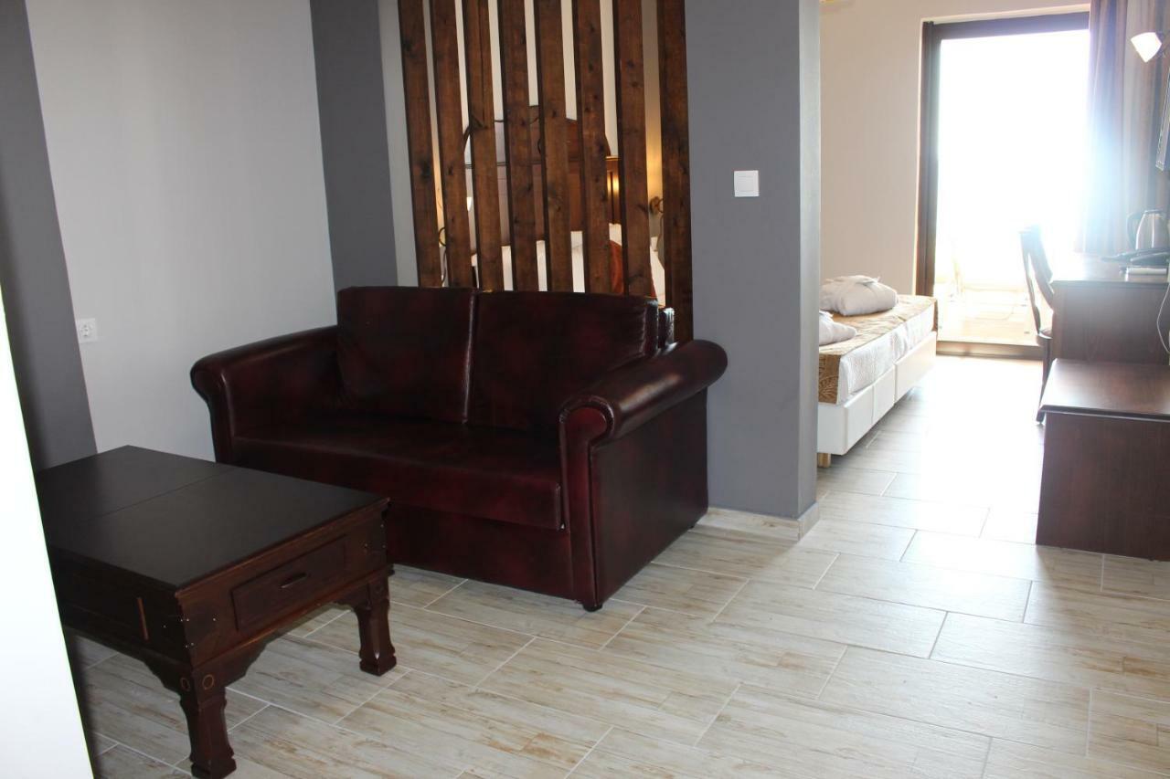 Paralia Beach Boutique Hotel ภายนอก รูปภาพ