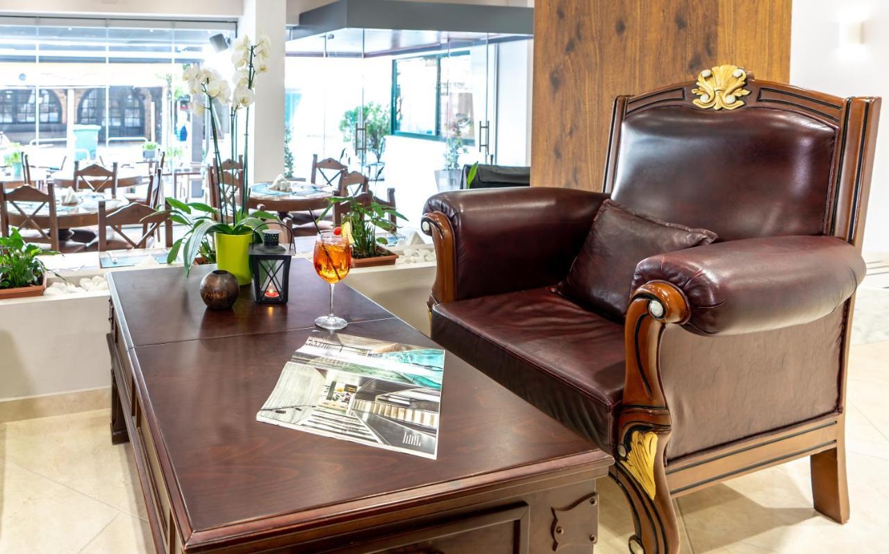 Paralia Beach Boutique Hotel ภายนอก รูปภาพ